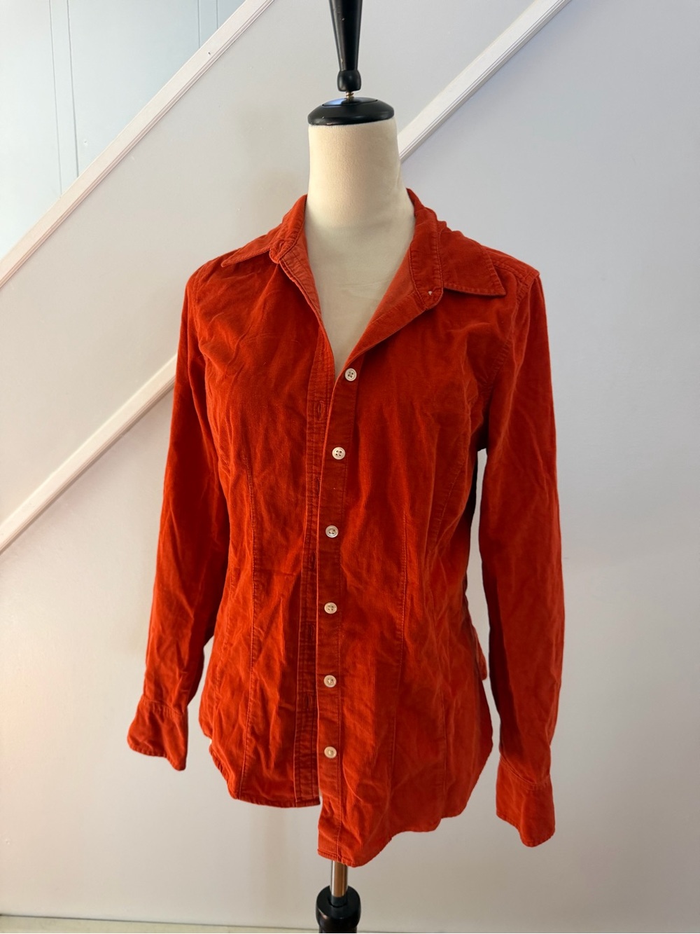 Eddie Bauer Womens Burnt Orange Corduroy Buttondown Shirt Size Large 100% Cotton
